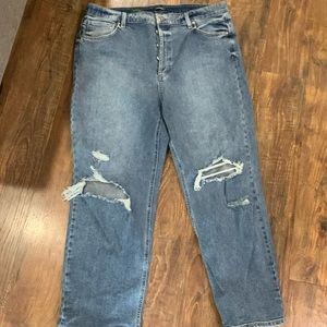 Wide leg, short jeans